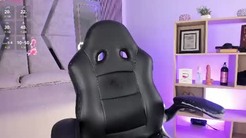 nezukoo_1 online show from 07-04-26, 09:43