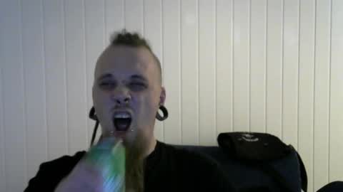 Snapshot of nezvers chatting on 01-17-25, 04:47 YouPick online show from 01-17-25, 04:47