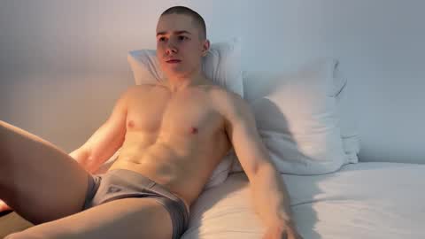 Adrian Von Ziegler online show from 02-08-26, 02:15