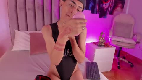 Nico  online show from 06-17-26, 12:18