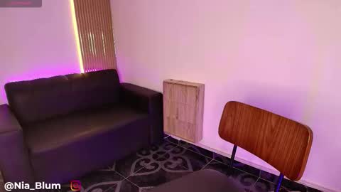 Nia Blum online show from 01-08-26, 01:02