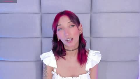 Nia online show from 04-07-26, 12:16