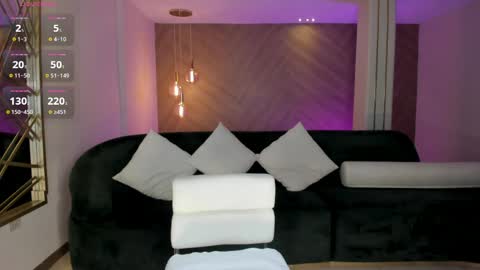 SQUIRTER DOLL    online show from 04-10-26, 07:40