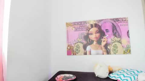  Nia  online show from 10-30-25, 03:57