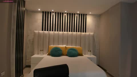 Call me Nia  online show from 02-14-26, 07:10