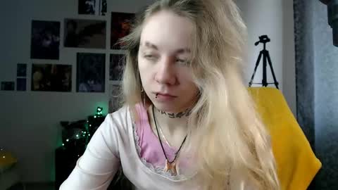 nica_kawaii online show from 04-21-26, 09:59