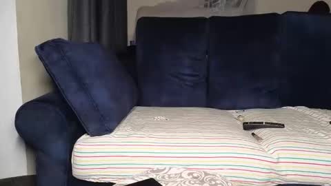 Snapshot of nicckah_ chatting on 06-05-26, 04:52 Lilly online show from 06-05-26, 04:52