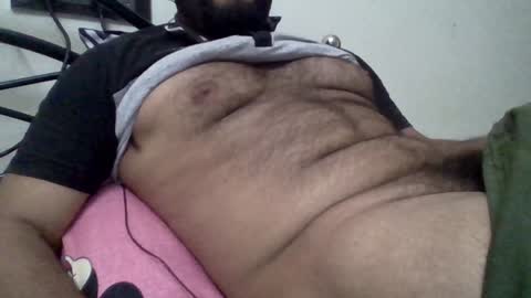 Snapshot of nice_guy_4u_ chatting on 01-09-25, 08:03 Robin online show from 01-09-25, 08:03