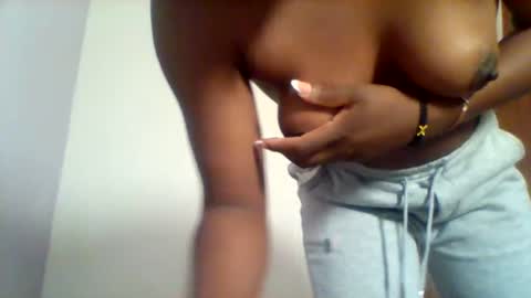 Snapshot of niceass_95 chatting on 06-23-26, 10:02 gabby online show from 06-23-26, 10:02