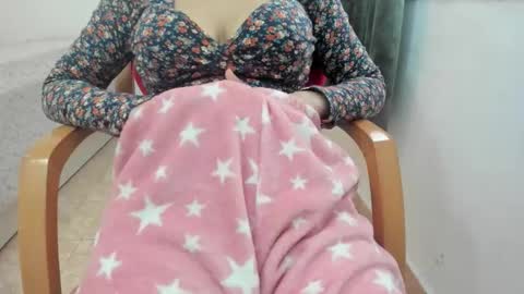 Snapshot of nicebrown chatting on 10-30-25, 10:49 Sfora online show from 10-30-25, 10:49