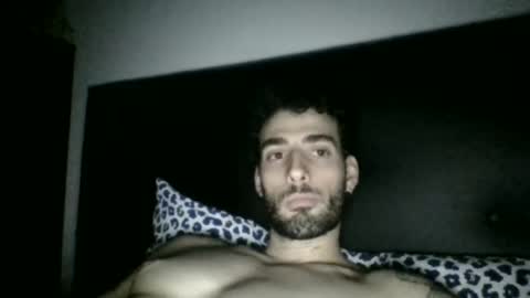 Snapshot of nicegguy9826 chatting on 05-25-26, 07:25 nicegguy9826 online show from 05-25-26, 07:25