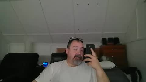 niceguy7208 online show from 12-16-25, 03:55