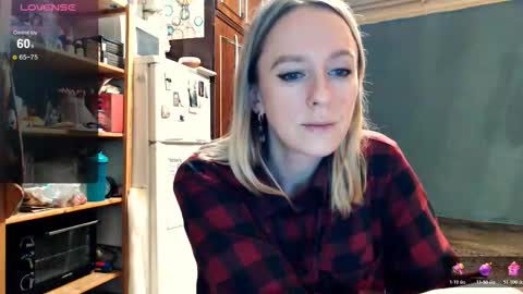 Kathrine online show from 10-31-25, 07:04