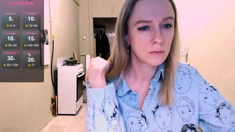 Snapshot of nicekat chatting on 05-14-26, 02:57 Kathrine online show from 05-14-26, 02:57