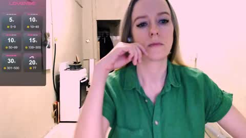 Snapshot of nicekat chatting on 05-15-26, 12:34 Kathrine online show from 05-15-26, 12:34