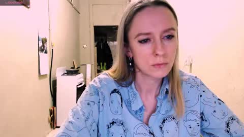 Snapshot of nicekat chatting on 05-18-26, 07:31 Kathrine online show from 05-18-26, 07:31