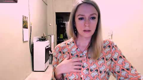Snapshot of nicekat chatting on 06-22-26, 06:38 Kathrine online show from 06-22-26, 06:38