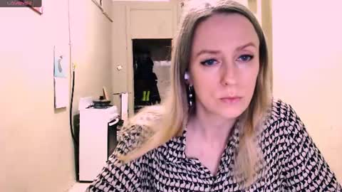Snapshot of nicekat chatting on 07-03-26, 06:03 Kathrine online show from 07-03-26, 06:03