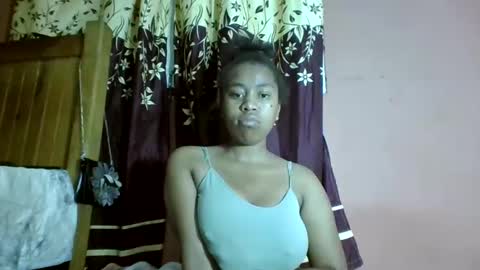 Snapshot of nicelly01 chatting on 04-27-26, 04:10 nicelly01 online show from 04-27-26, 04:10