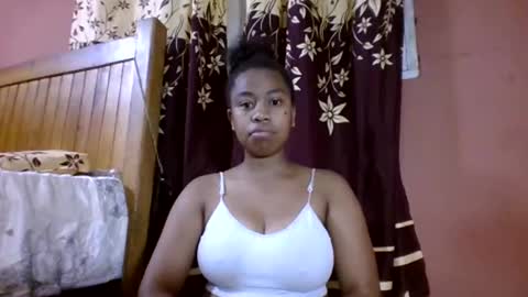Snapshot of nicelly01 chatting on 04-28-26, 05:56 nicelly01 online show from 04-28-26, 05:56