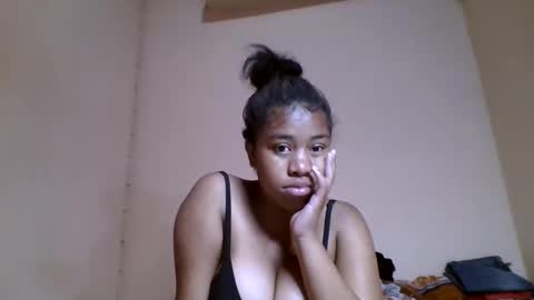 Snapshot of nicelly01 chatting on 05-14-26, 07:04 nicelly01 online show from 05-14-26, 07:04