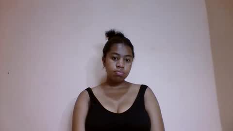 Snapshot of nicelly01 chatting on 05-17-26, 12:30 nicelly01 online show from 05-17-26, 12:30