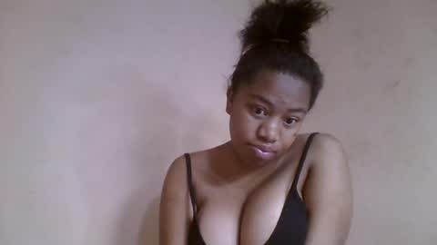 nicelly01 online show from 06-22-26, 05:59