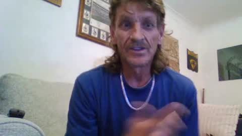 Snapshot of niceozziecockxxx chatting on 03-11-25, 04:32 Sexiishaine online show from 03-11-25, 04:32