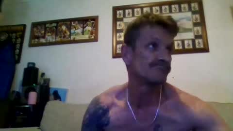 Snapshot of niceozziecockxxx chatting on 09-26-25, 06:17 Sexiishaine online show from 09-26-25, 06:17