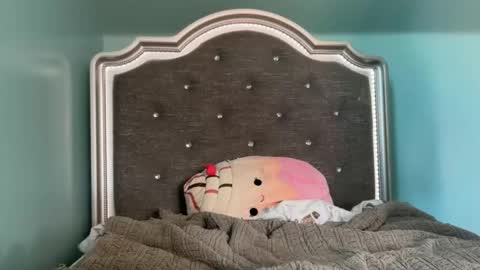 nicholerosex online show from 10-28-25, 05:48