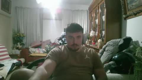 Snapshot of nick1213n chatting on 01-06-26, 01:31 nick1213n online show from 01-06-26, 01:31