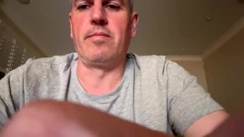 nick578320 online show from 10-26-25, 12:33