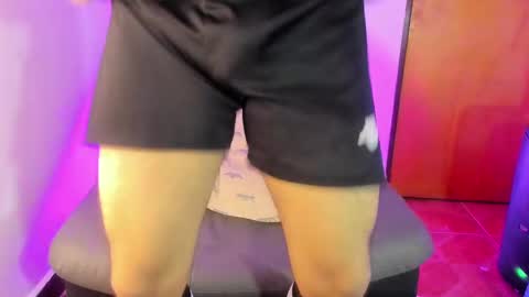 nick online show from 03-08-25, 11:18