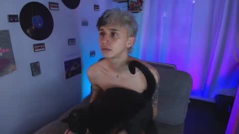 Nico online show from 12-19-25, 05:42