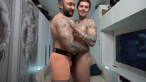 Snapshot of nick_howlenxx chatting on 06-13-26, 01:20 nick_howlenxx online show from 06-13-26, 01:20