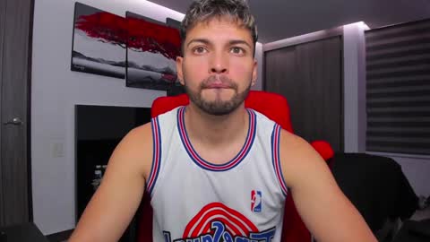 Snapshot of nick_klaus chatting on 12-04-24, 11:13 Nick Klaus online show from 12-04-24, 11:13