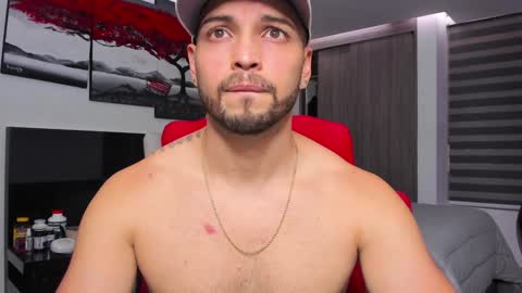 Snapshot of nick_klaus chatting on 01-15-25, 11:40 Nick Klaus online show from 01-15-25, 11:40