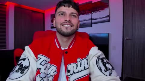 Snapshot of nick_klaus chatting on 10-11-25, 10:52 Nick Klaus online show from 10-11-25, 10:52