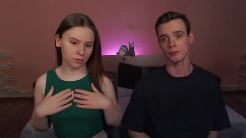 Snapshot of nickandmolly chatting on 01-02-25, 05:07 nick and molly online show from 01-02-25, 05:07