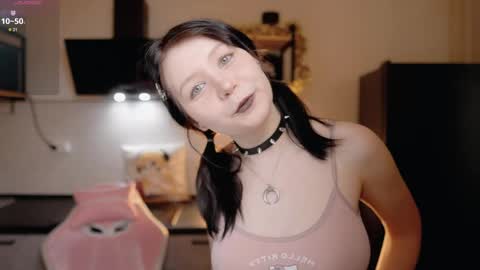 nickari_x online show from 04-10-26, 05:56