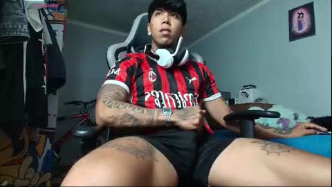 Nickhot0609 online show from 11-14-25, 03:27