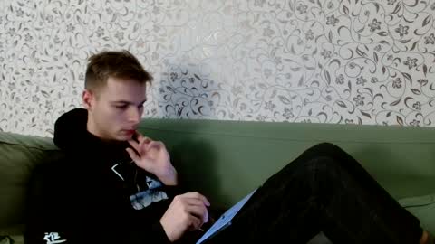 Snapshot of nicksuper8 chatting on 01-04-25, 02:04 Nick online show from 01-04-25, 02:04