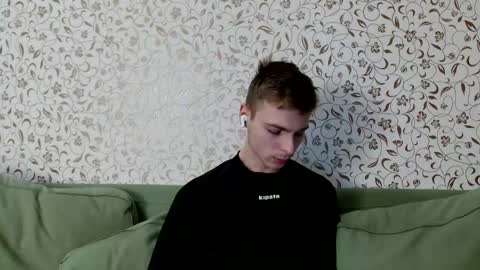 Snapshot of nicksuper8 chatting on 03-04-25, 08:46 Nick online show from 03-04-25, 08:46