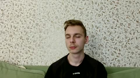 Snapshot of nicksuper8 chatting on 03-12-25, 06:00 Nick online show from 03-12-25, 06:00