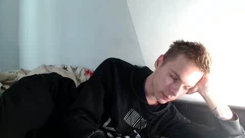 Snapshot of nicksuper8 chatting on 09-18-25, 04:36 Nick online show from 09-18-25, 04:36