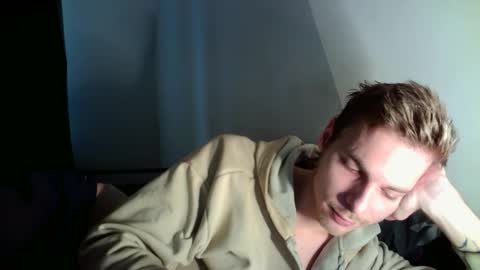 Snapshot of nicksuper8 chatting on 10-24-25, 12:45 Nick online show from 10-24-25, 12:45