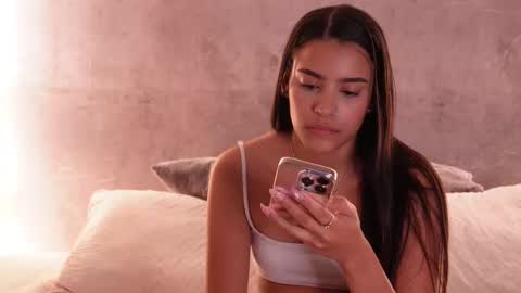 Snapshot of nicky_and_blake chatting on 10-01-25, 09:10 nicky and blake online show from 10-01-25, 09:10