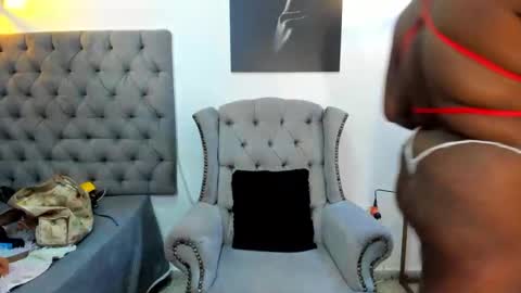 Nicky Brown online show from 09-17-25, 07:04