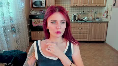 Snapshot of nicky_weekends chatting on 12-24-24, 09:06 Nicky Weekends online show from 12-24-24, 09:06