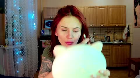 Snapshot of nicky_weekends chatting on 12-26-24, 02:44 Nicky Weekends online show from 12-26-24, 02:44